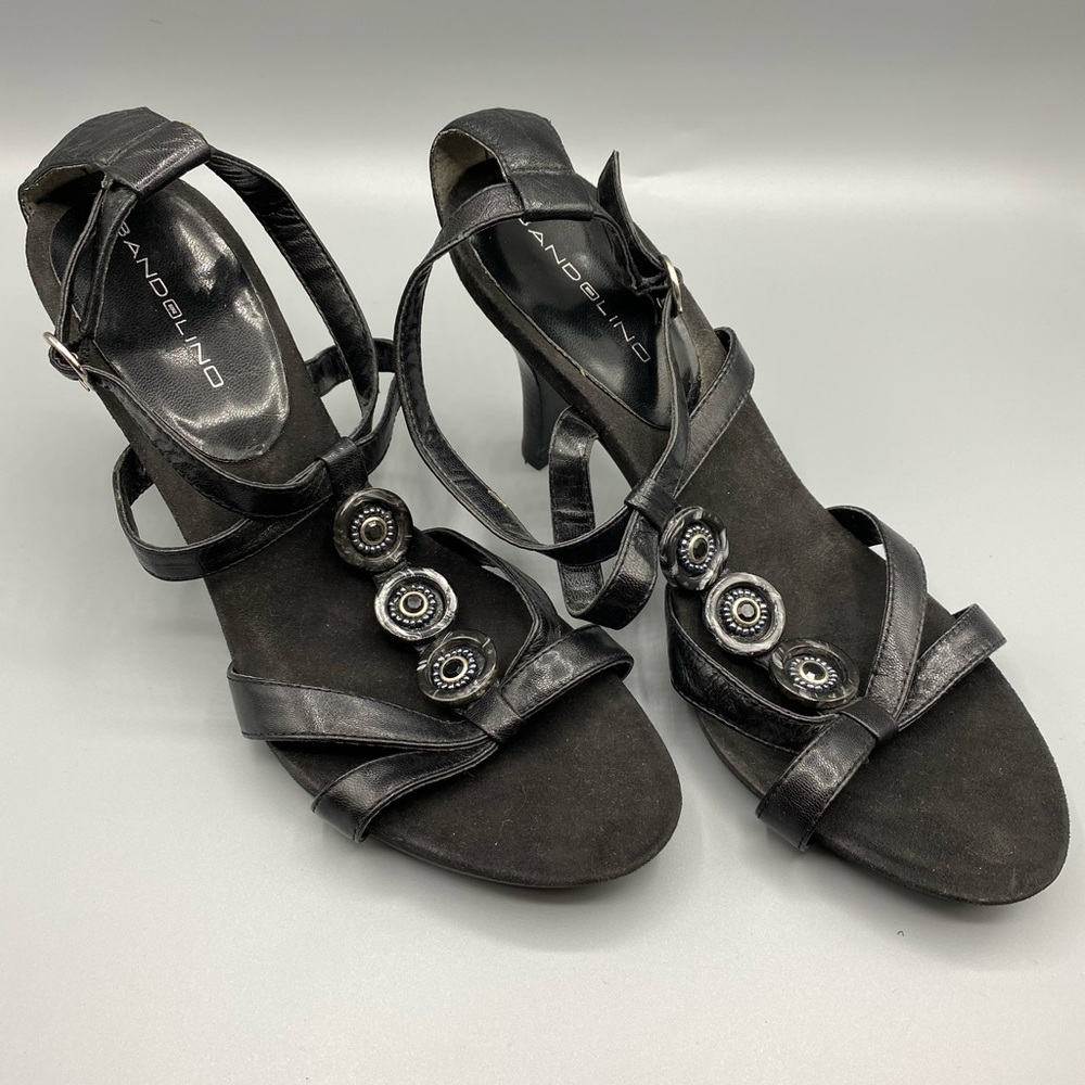 Bandolino black strap heels